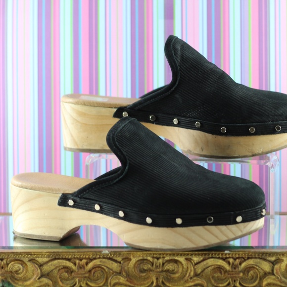 Dolce Vita Wood Clogs - Picture 2 of 14